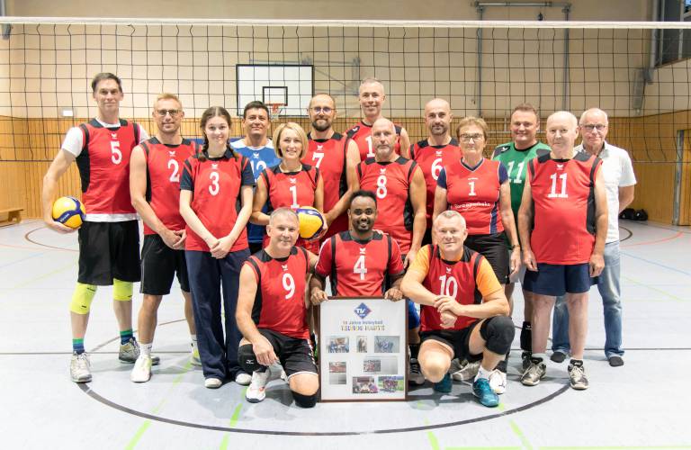 Die Volleyballer ehren Tedros Habte