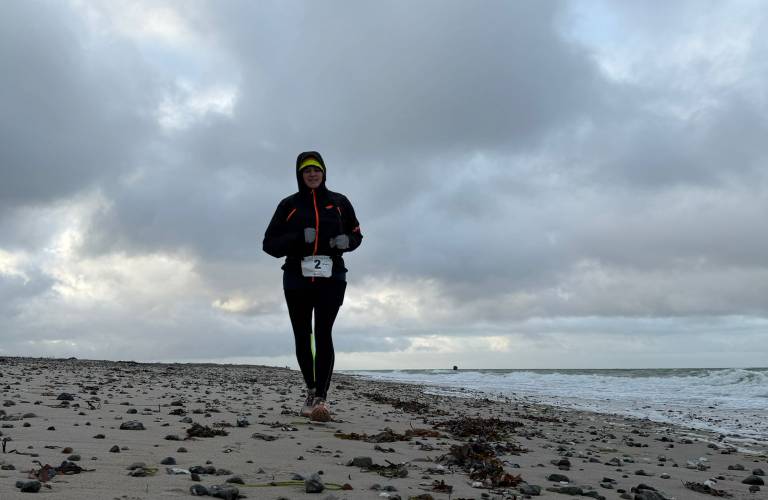 Silvesterlauf 2025: Vier Läufer kurz und eine Läuferin richtig lang